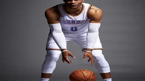 李璇炮轰国足：两战皆无亮点，过程及选人遭广泛质疑